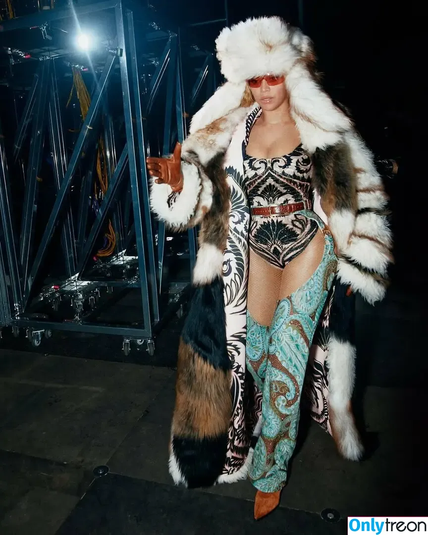 Beyonce nude photo #1397 (beyoncenavago)