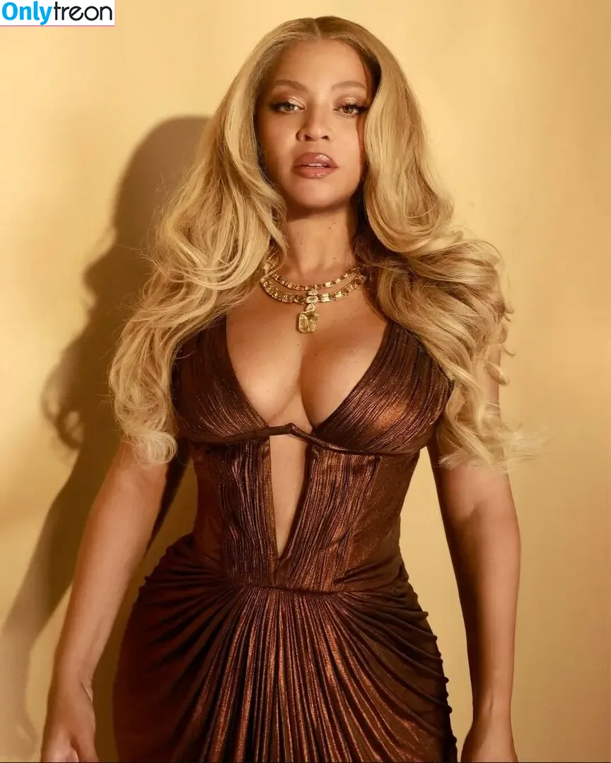 Beyonce голая photo #1494 (beyoncenavago)