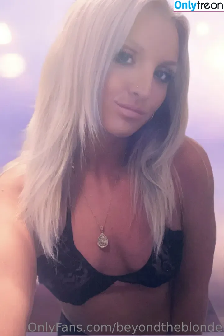 beyondtheblonde nude photo #0003 (beyond_theblonde_)