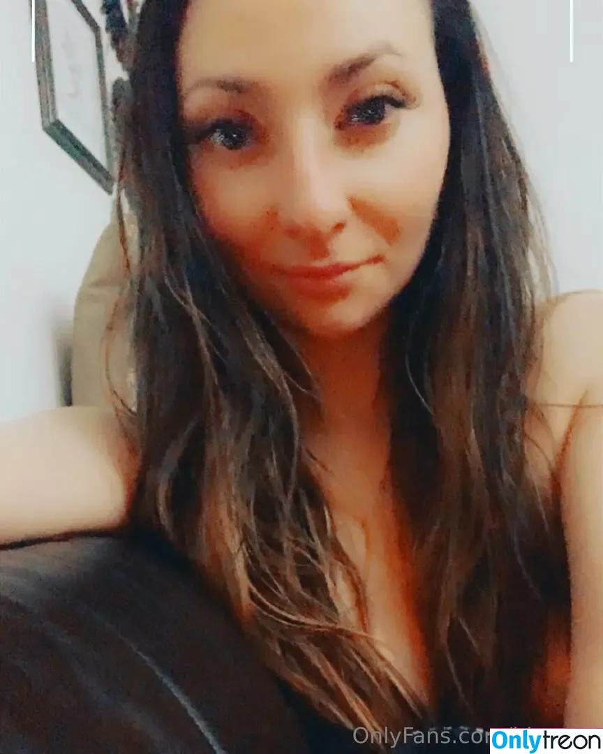 bi_anna nude photo #0012 (_bi_anna)