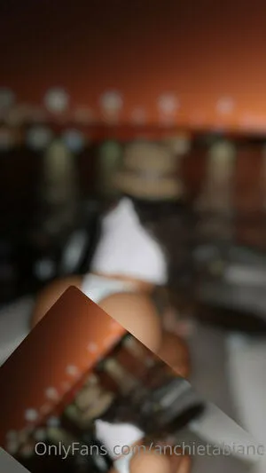 Bianca Anchieta / Discussão / anchieta nude photo #0075