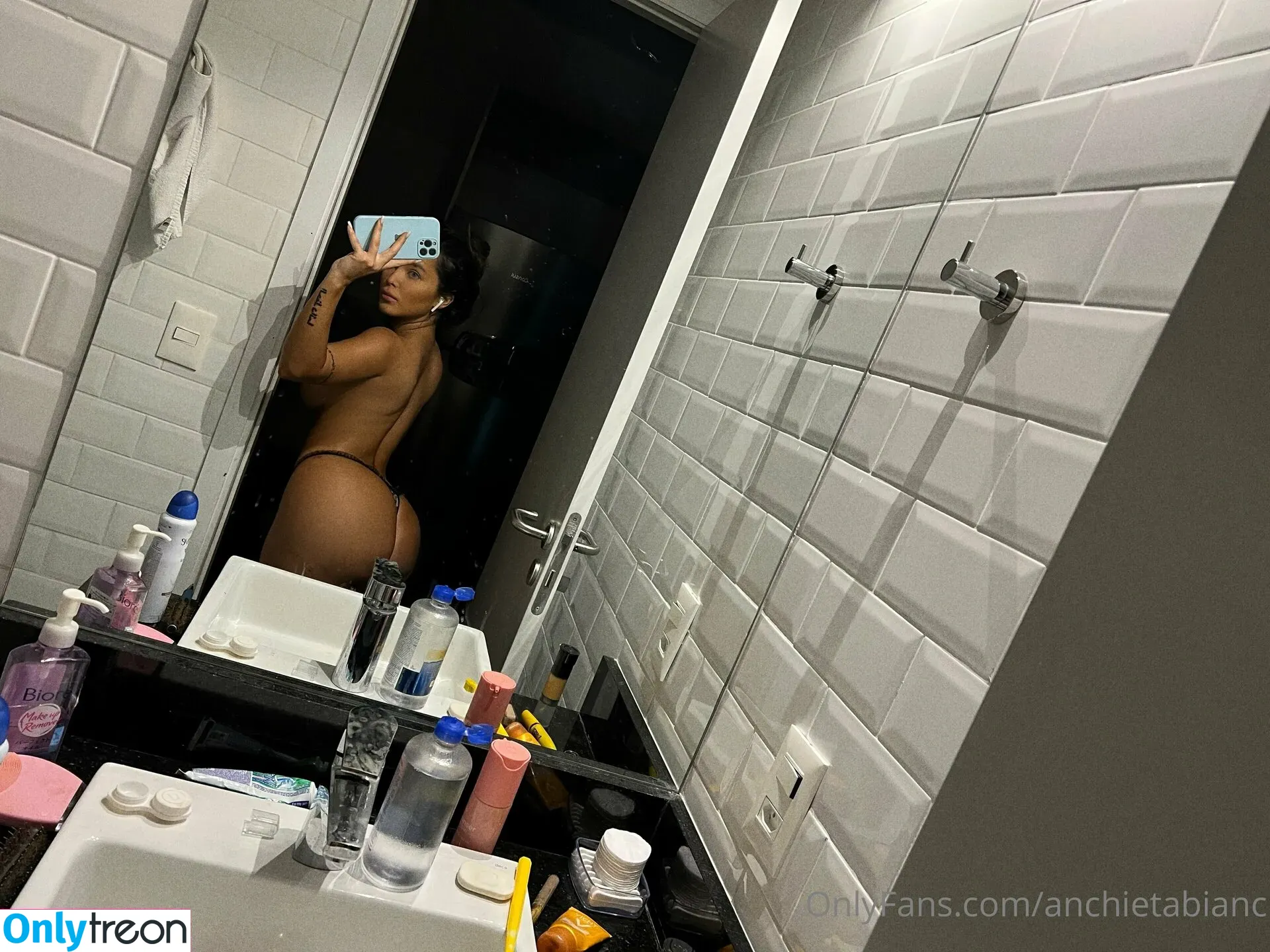 Bianca Anchieta nude photo #0100 (Discussão / anchieta)