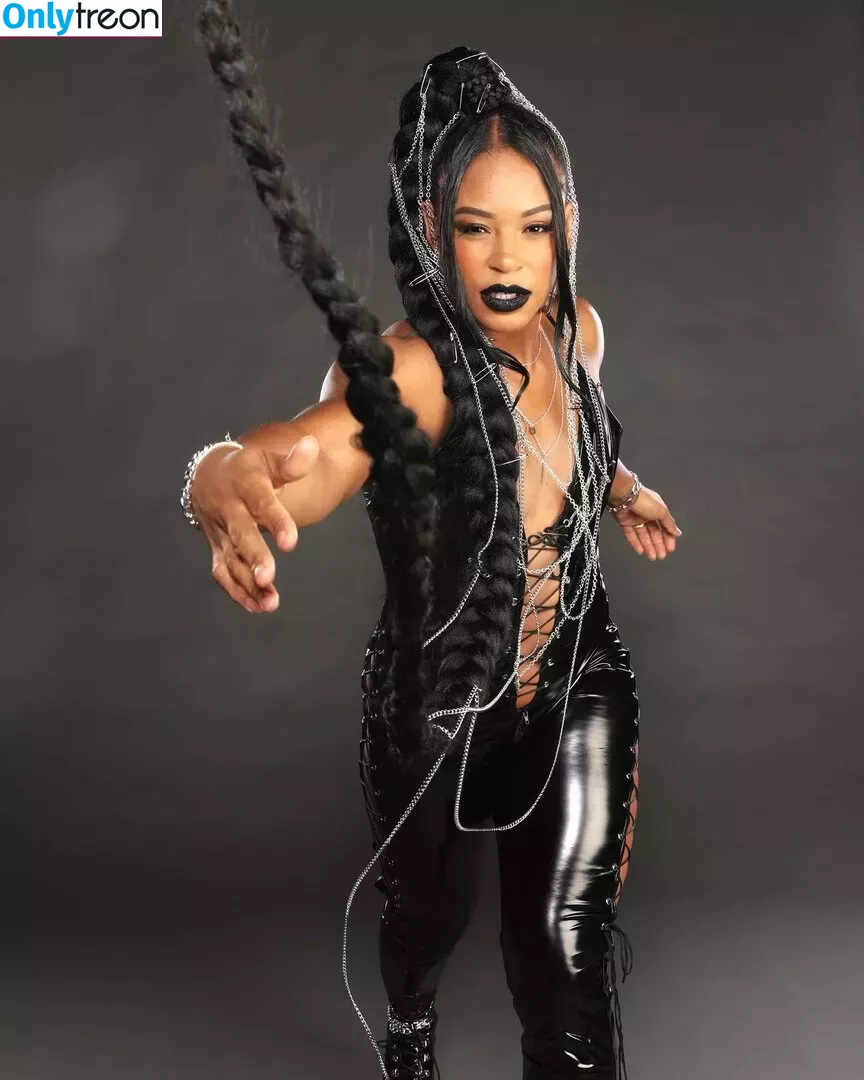 Bianca Belair nude photo #0496 (biancabelairwwe)