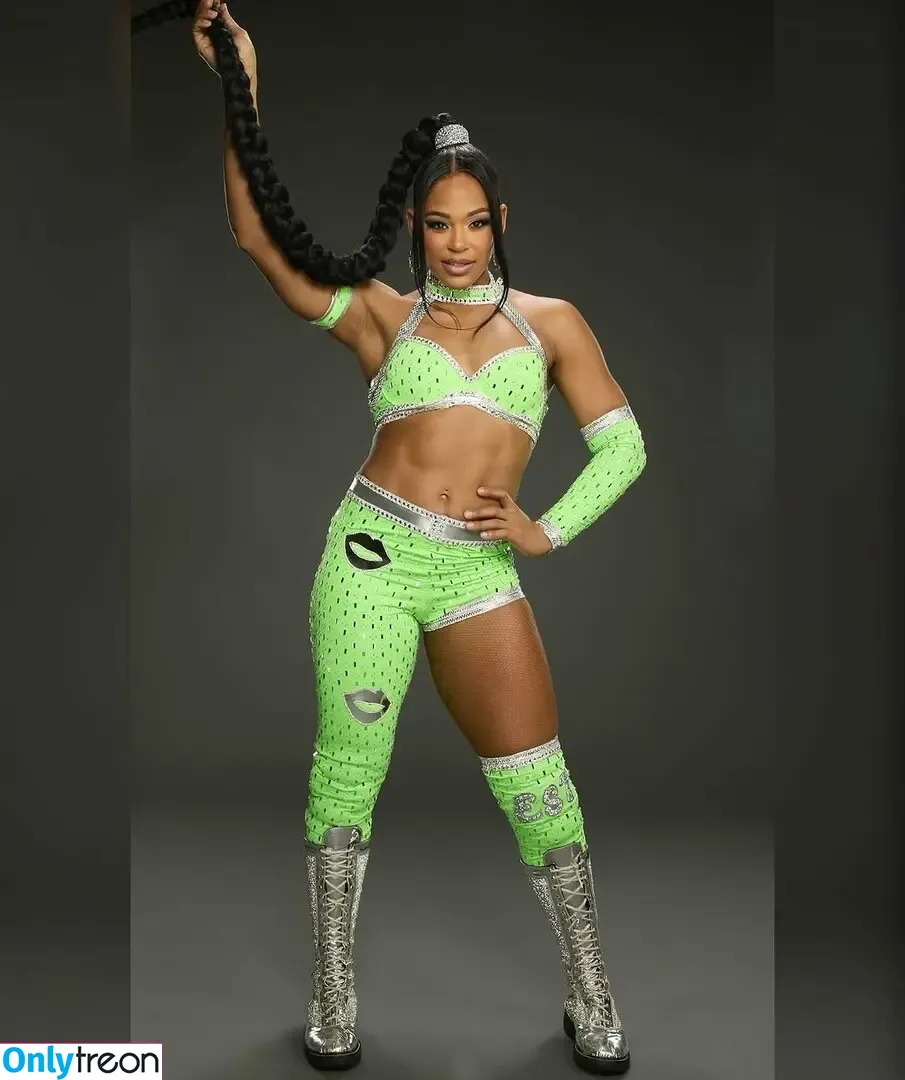 Bianca Belair nude photo #0622 (biancabelairwwe)