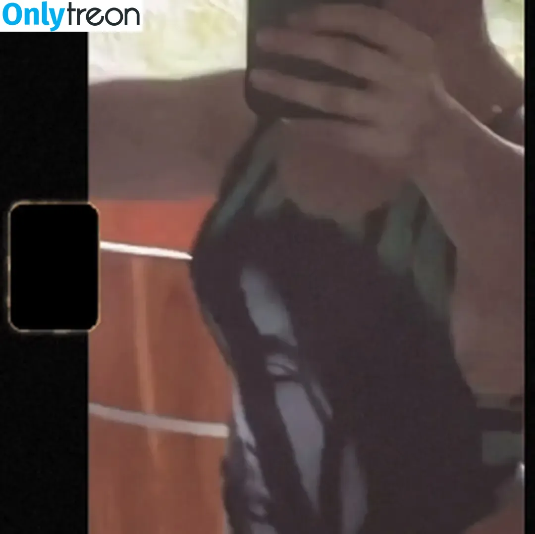 Bianca Bin nude photo #0003 (biancafbin / iambianka)