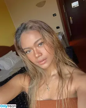 Bianca Bustamante / Racerbia nude photo #0001