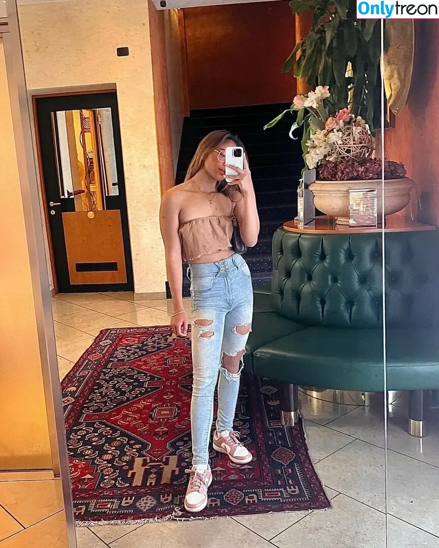 Bianca Bustamante nude photo #0007 (Racerbia)