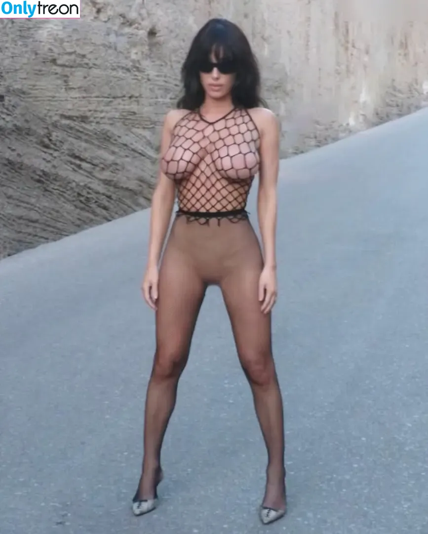 Bianca Censori голая photo #1861 (bianca.censori_official / biancacensori_official)