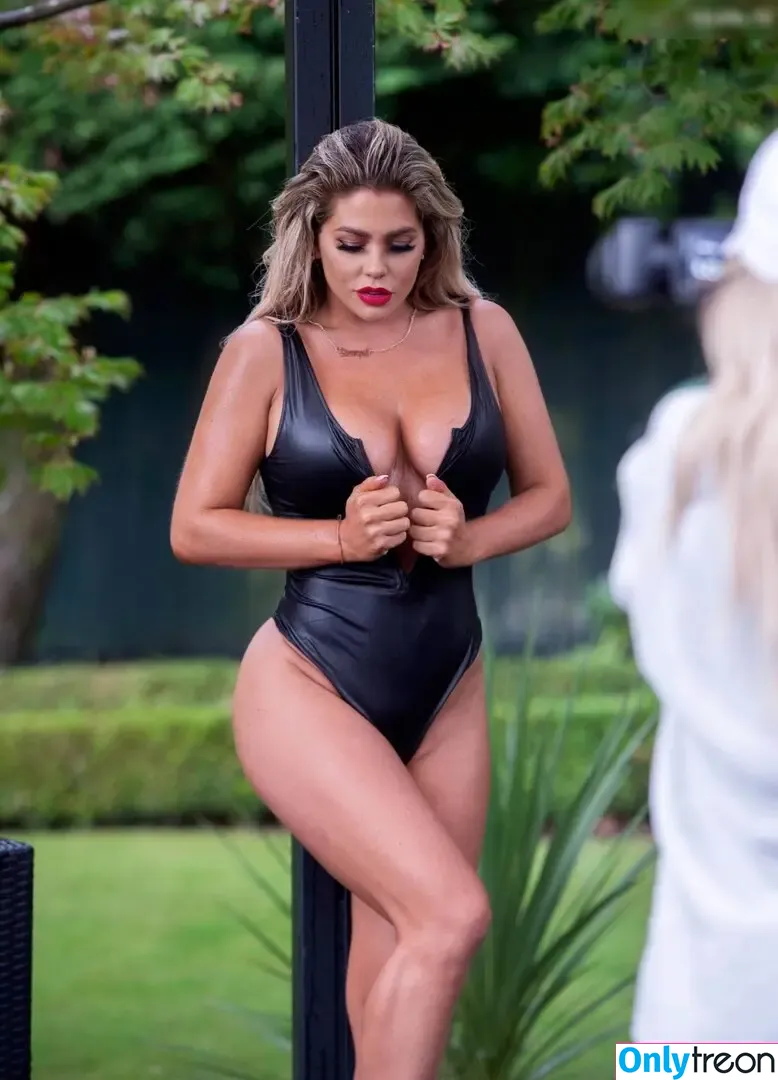 Bianca Gascoigne nude photo #0046 (biancagascoigne1)