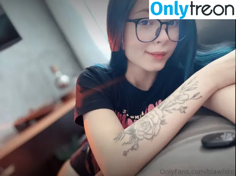 Bianca Karina nude photo #1812 (Biawhite / biancakariina / biancakarina)