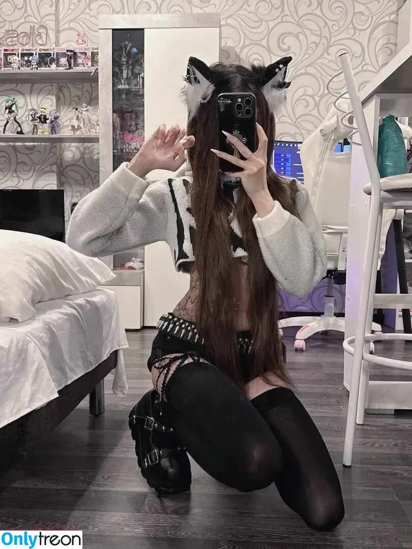 bibsye голая photo #0175 (Howllin / ohboybibs)