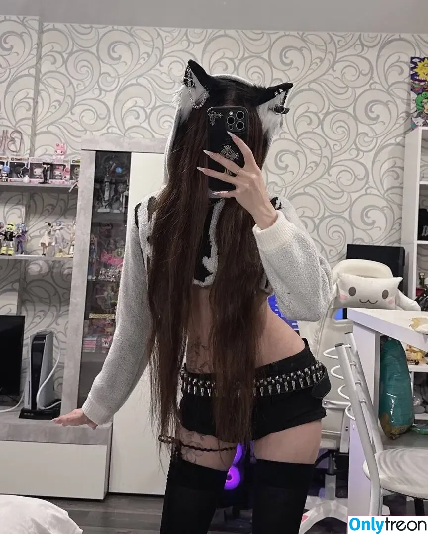 bibsye голая photo #0177 (Howllin / ohboybibs)