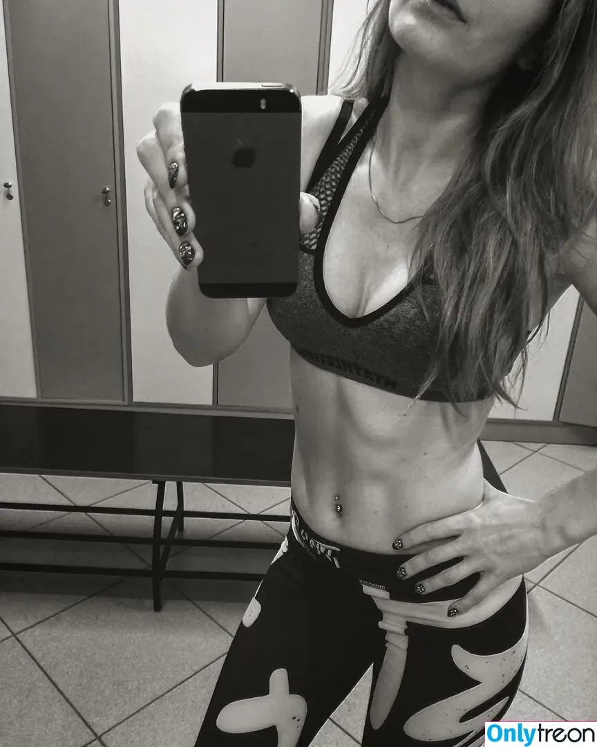 bicepgirl nude photo #0072 (ruzh_bedzir)