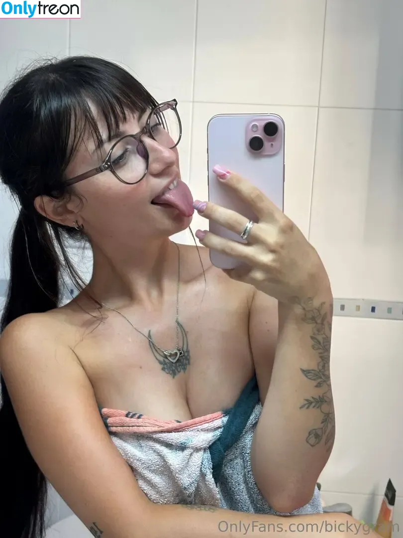 bickygram nude photo #0234 (bickygram)