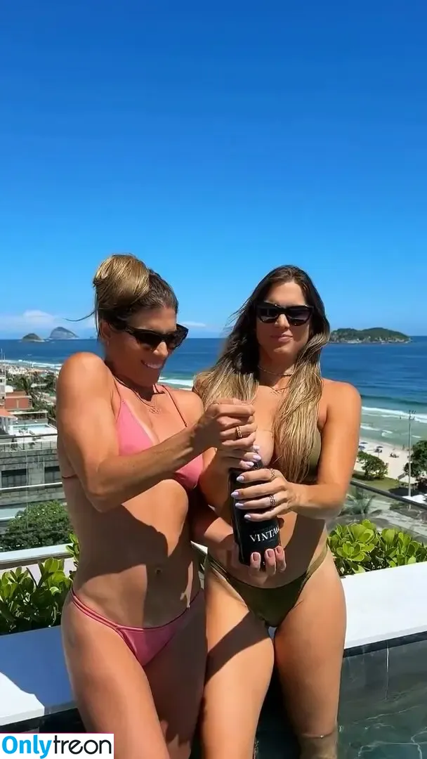 Bie & Branca Feres голая photo #0105 (Gêmeas do Nado Sincronizado / biaebrancaferes)