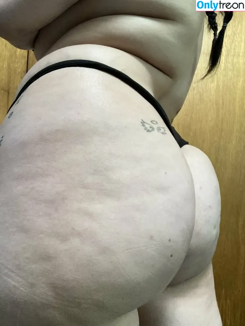 BigBittyLexie nude photo #0023 (peachesndmelons)