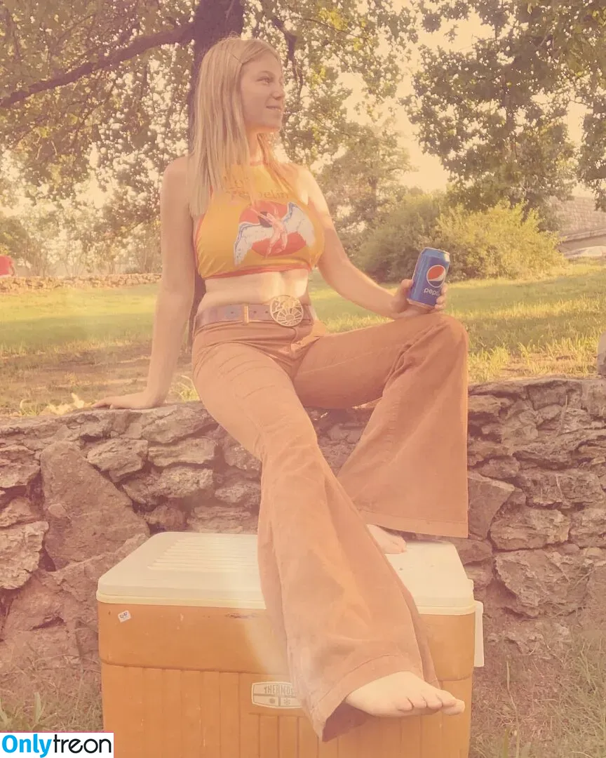Bigblockblondie nude photo #0008 (bossblondie)