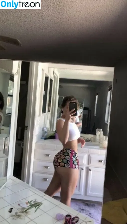 bigbootibella nude photo #0001 (feelinqsss)