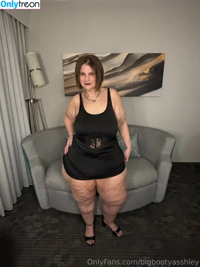 bigbootyasshley голая photo #0236 (the_real_bigbootyasshley)