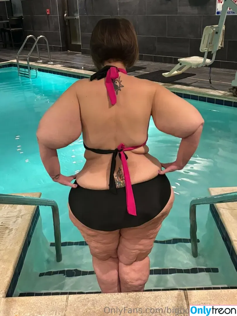 bigbootyasshley nude photo #0254 (the_real_bigbootyasshley)