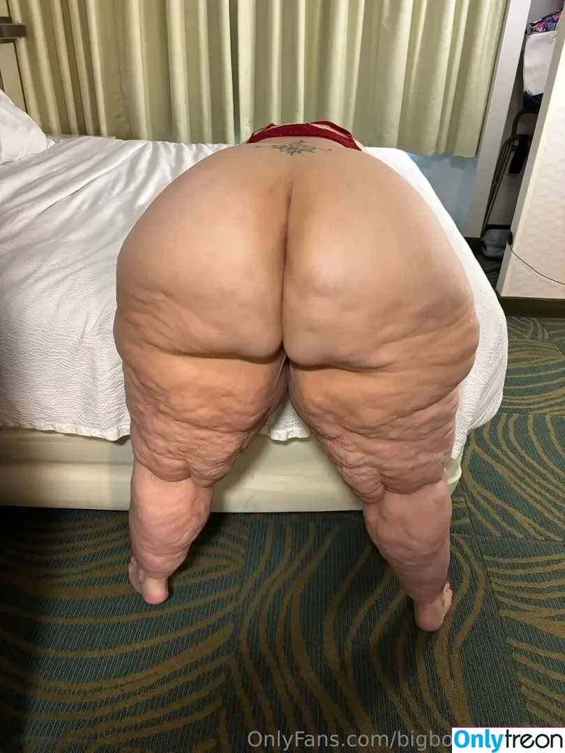 bigbootyasshley nude photo #0345 (the_real_bigbootyasshley)