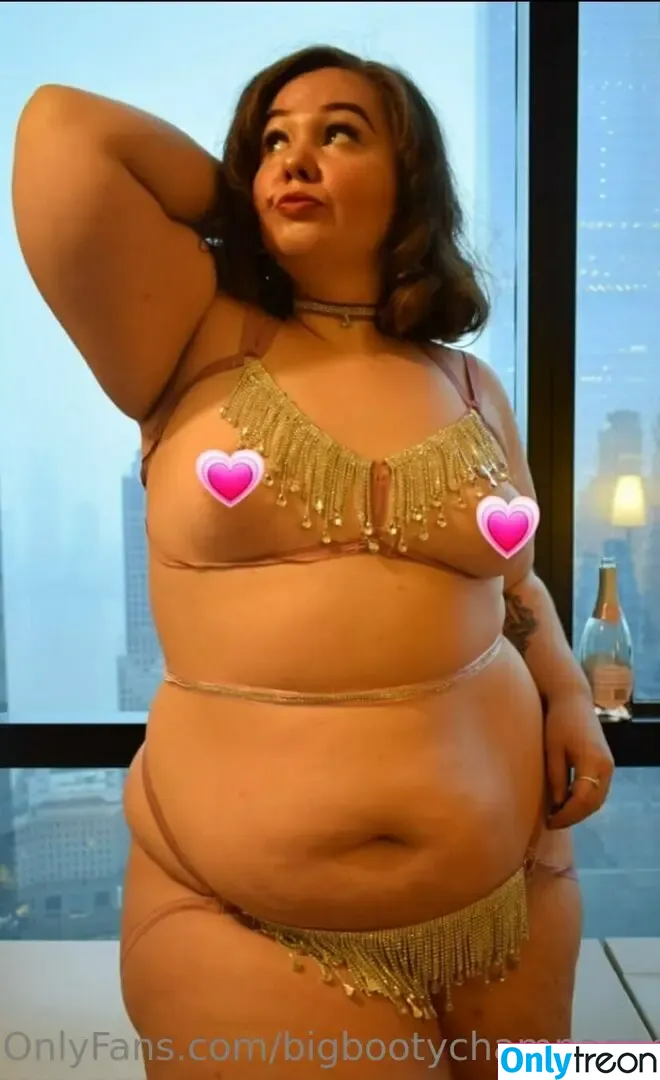 bigbootychampagne nude photo #0011 (biggchampagne_)