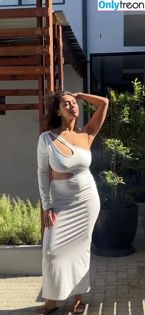Bigdiamondgirl, nude photo #0108 (BigDD / Heyitsdiamondbaby / bigdiamondgirl)