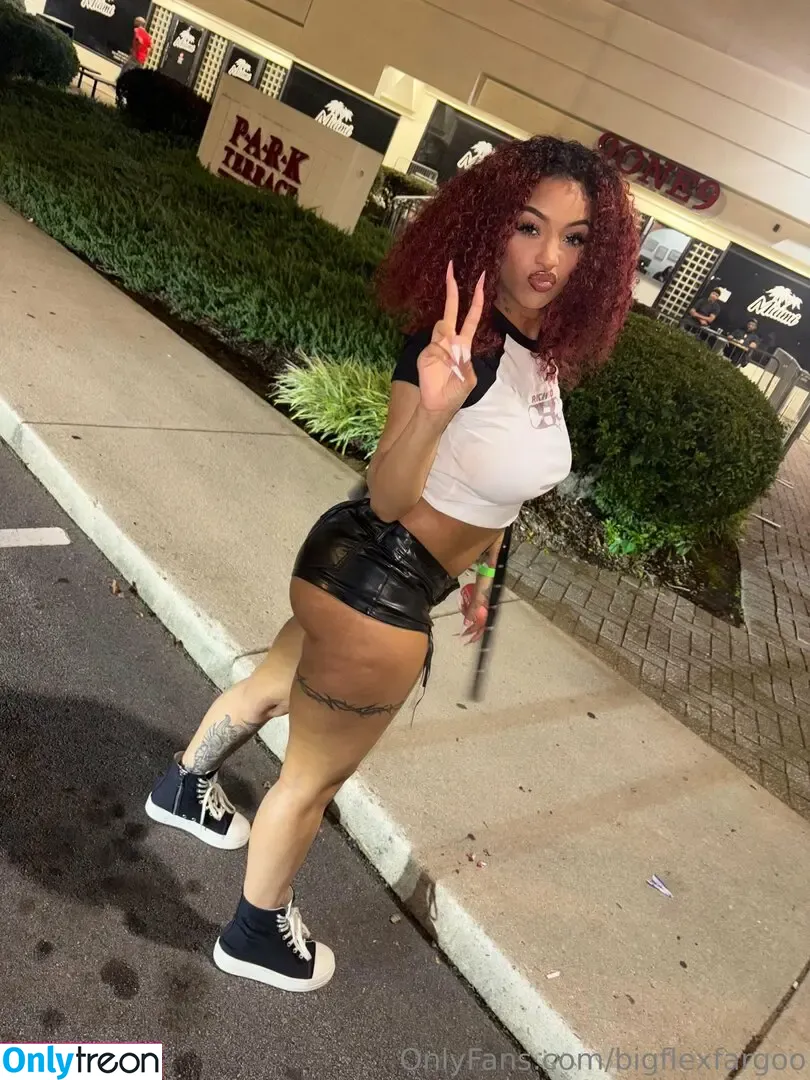 bigflexfargoo nude photo #0069 (lexflexbbo)