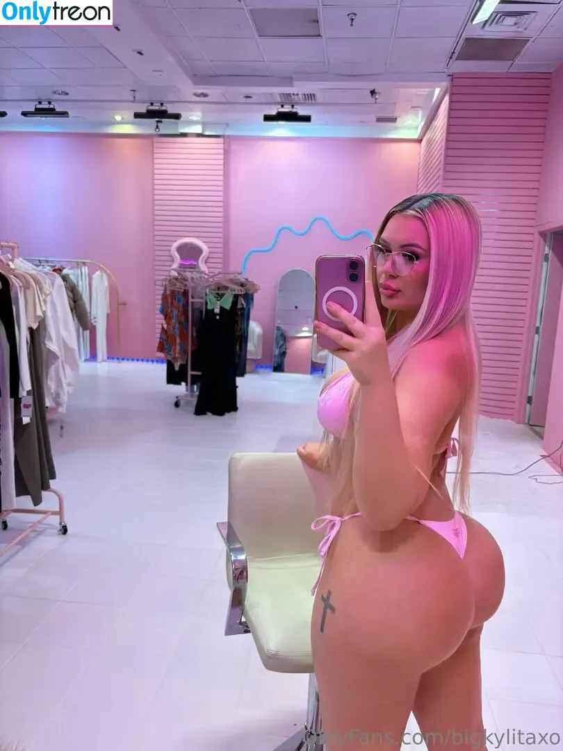 bigkylitaxo nude photo #0049 (bigkylita / bigkylita_)