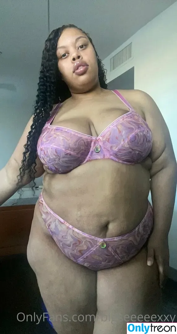 bigseeeeexxy nude photo #0121 (bigseeeeeexxy)