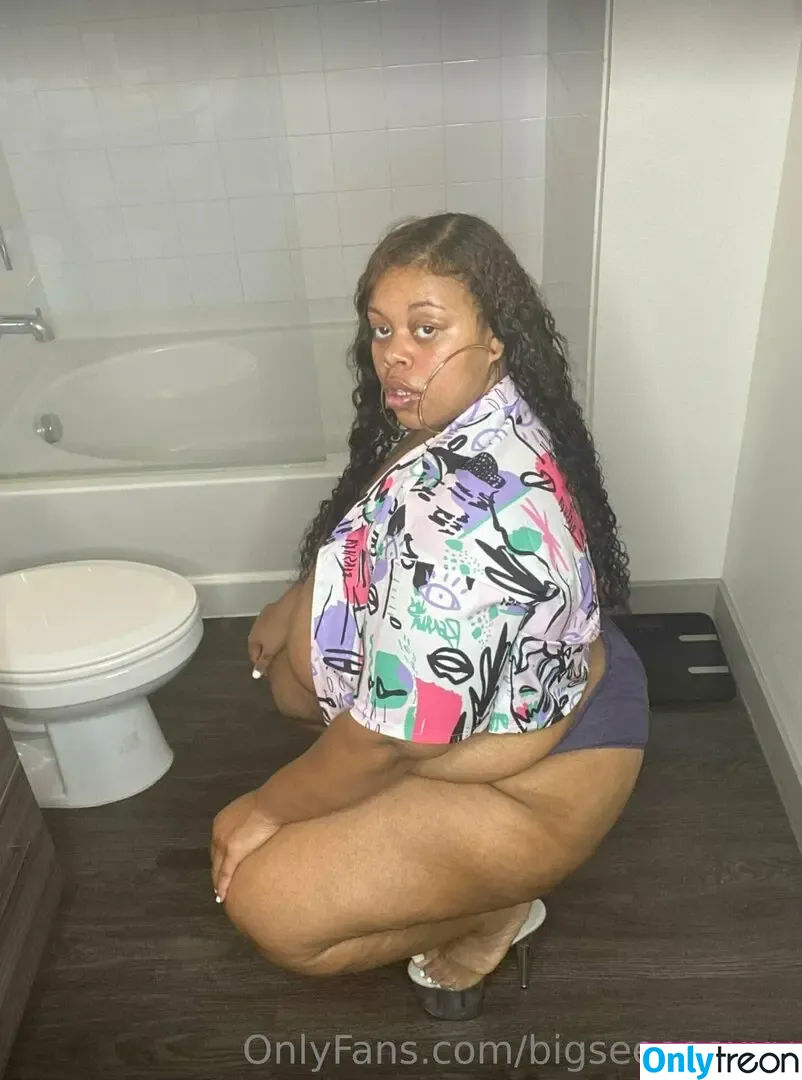 bigseeeeexxy голая photo #0258 (bigseeeeeexxy)