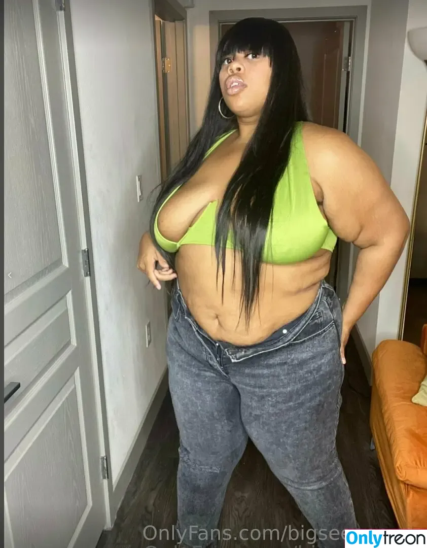 bigseeeeexxy голая photo #0264 (bigseeeeeexxy)