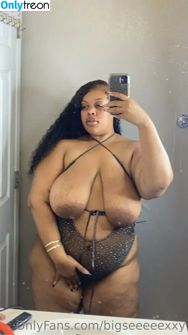 bigseeeeexxy голая photo #0267 (bigseeeeeexxy)
