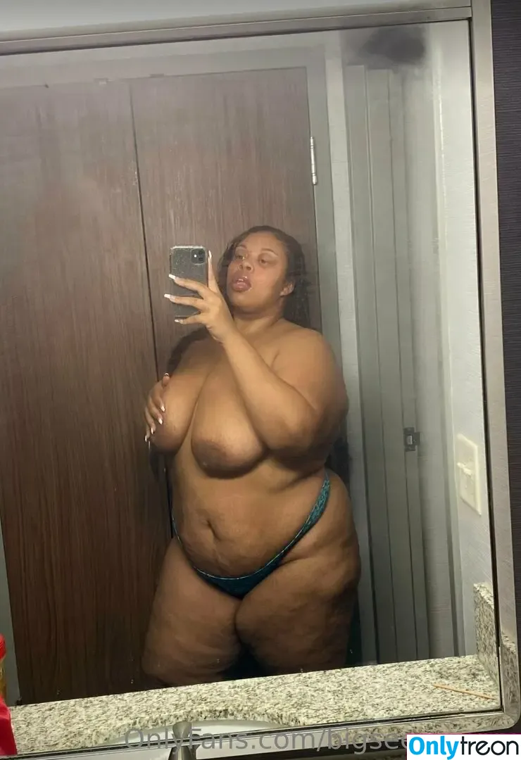 bigseeeeexxy голая photo #0317 (bigseeeeeexxy)