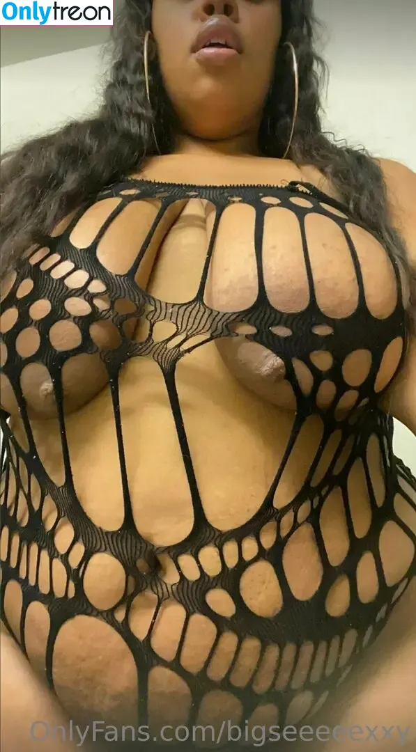 bigseeeeexxy голая photo #0323 (bigseeeeeexxy)