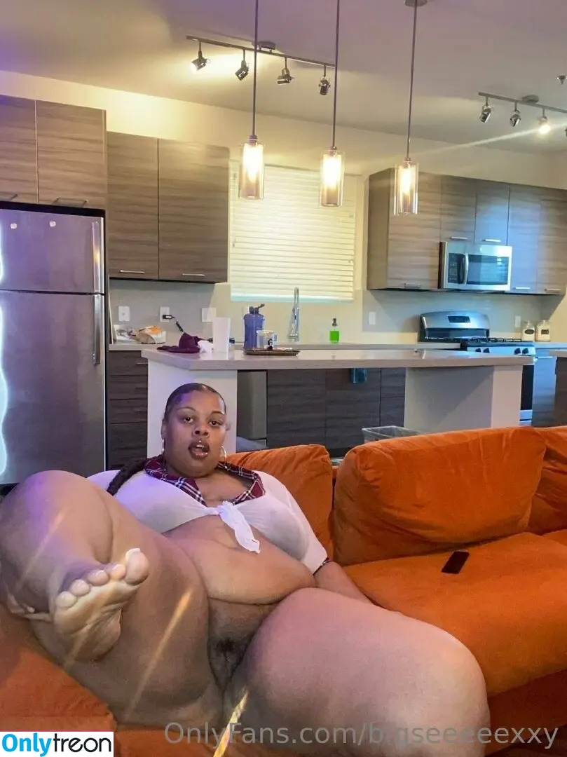 bigseeeeexxy голая photo #0341 (bigseeeeeexxy)