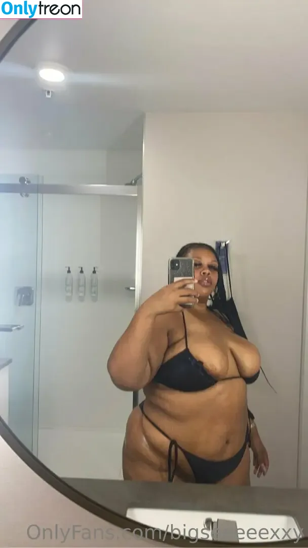bigseeeeexxy голая photo #0352 (bigseeeeeexxy)