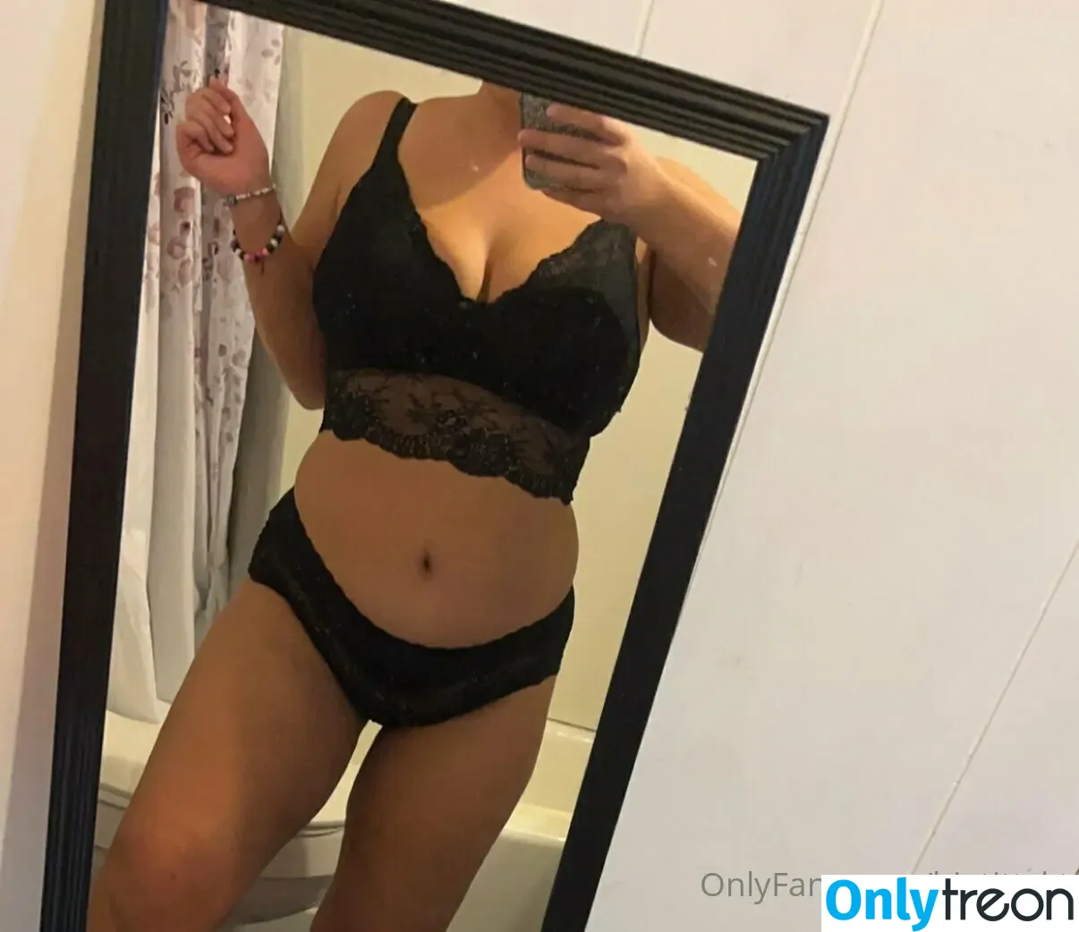 BigTittyKt nude photo #0012 (thereal.big.titty.kitty)