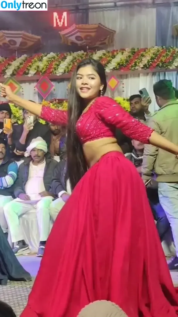 Bihar Stage nude photo #0015 (its_maya_magar__)
