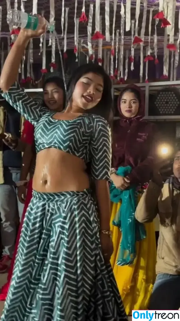 Bihar Stage nude photo #0016 (its_maya_magar__)