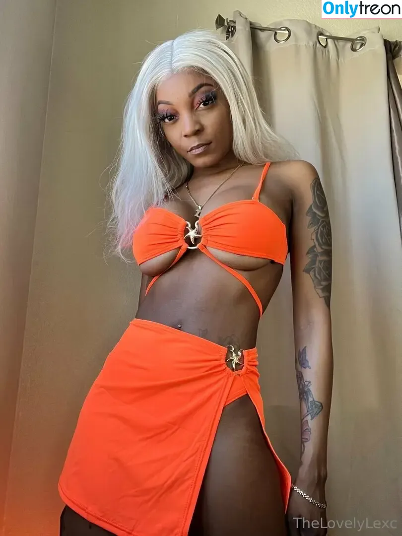 bikinigodlexc nude photo #0001 (bikinigodlexc)