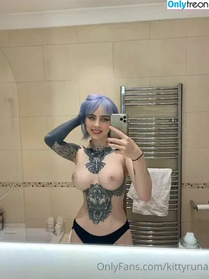 Billie Eilish Fake / billeeilish / billieeilish nude photo #0632
