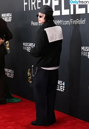 Billie Eilish / Fake / billeeilish / billieeilish фото голая #3781