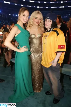 Billie Eilish / Fake / billeeilish / billieeilish фото голая #3787