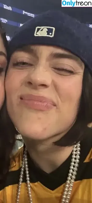 Billie Eilish / Fake / billeeilish / billieeilish фото голая #3789