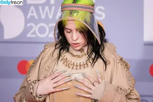 Billie Eilish / Fake / billeeilish / billieeilish фото голая #3873