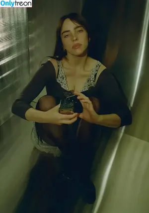 Billie Eilish / Fake / billeeilish / billieeilish nude photo #3940