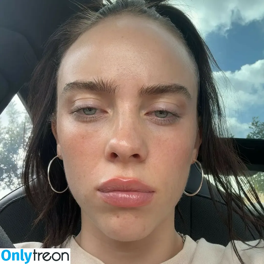 Billie Eilish голая photo #3820 (Fake / billeeilish / billieeilish)