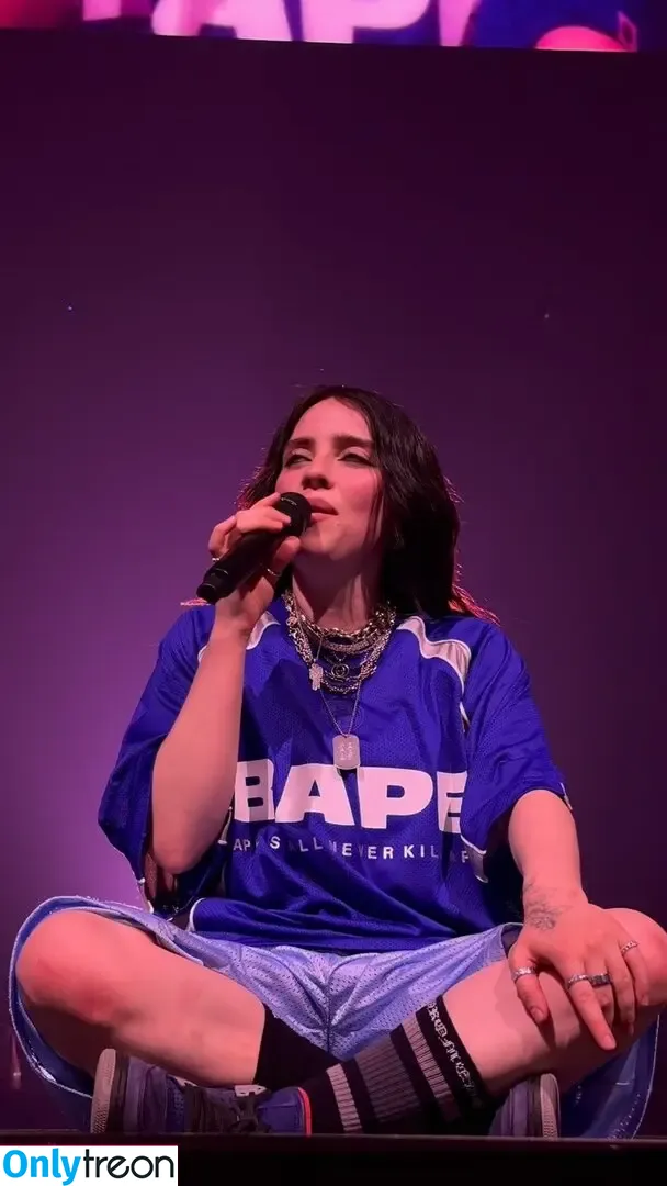 Billie Eilish голая photo #3834 (Fake / billeeilish / billieeilish)