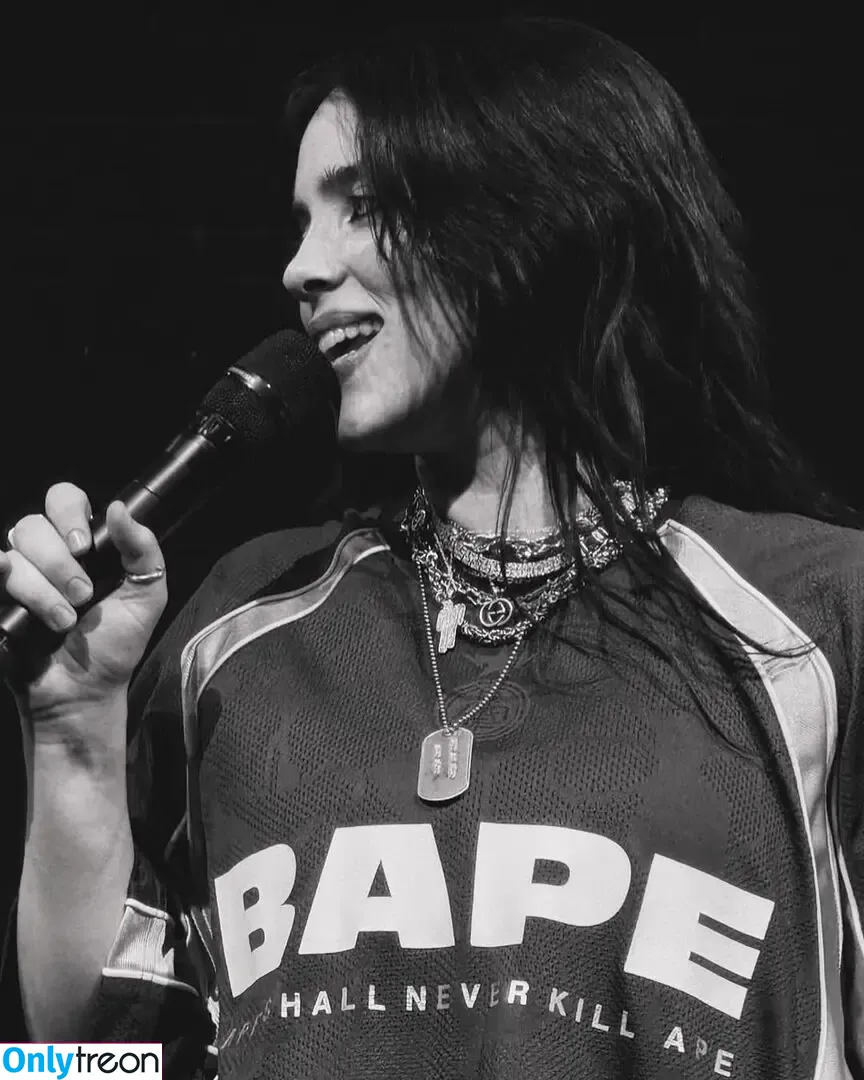 Billie Eilish голая photo #3835 (Fake / billeeilish / billieeilish)